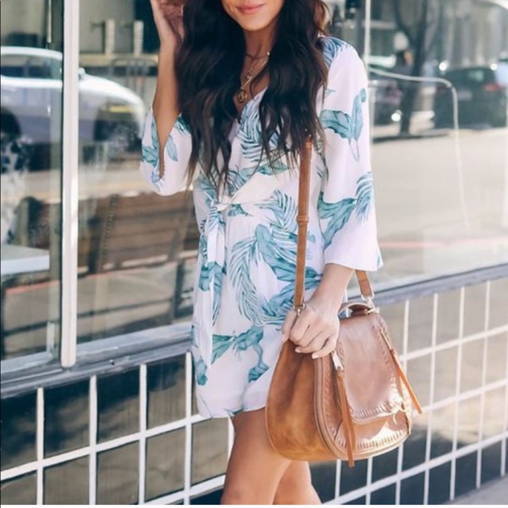 Vici Palm Springs Pocketed Tie Romper - Picture 1 of 1